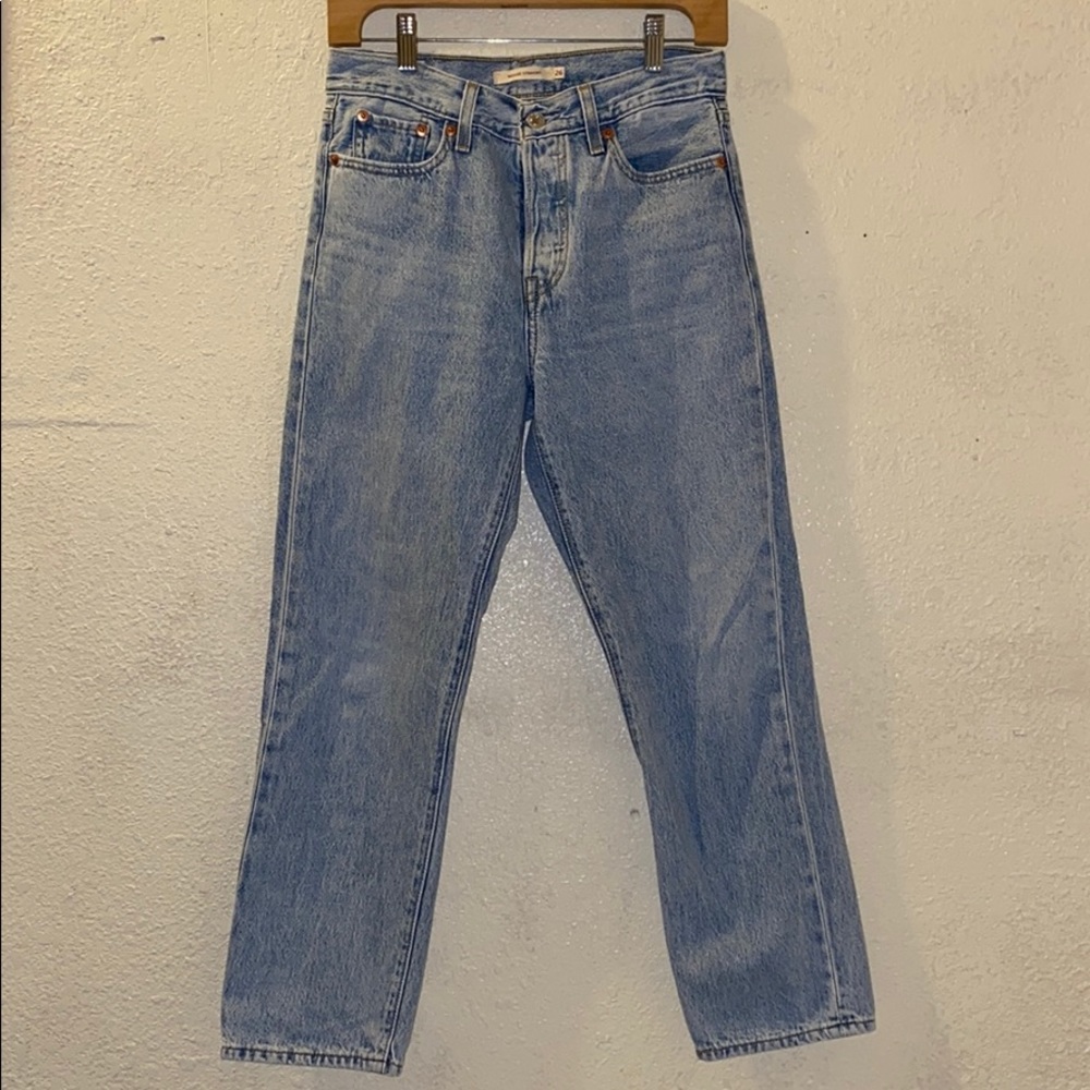 Levis wedgie straight jeans